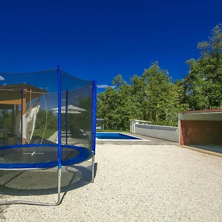 Casa Elizabeta ヴィジナダ